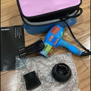 Amika mini hairdryer new in case 1000 watt